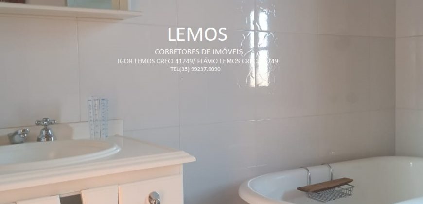 Casa Centro Carmo do Rio Claro/MG