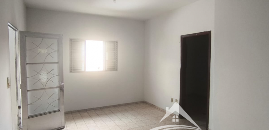 Casa Centro Carmo do Rio Claro/MG