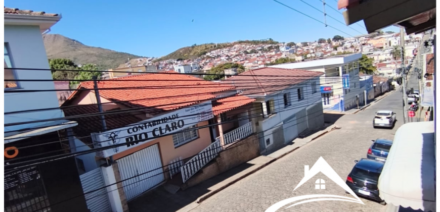 Casa Centro Carmo do Rio Claro/MG