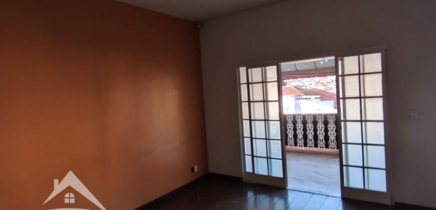 Casa Centro Carmo do Rio Claro/MG