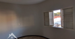 Casa Centro Carmo do Rio Claro/MG