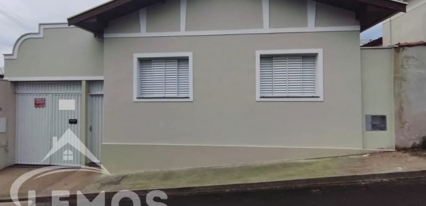 Casa Centro de Carmo do Rio Claro/MG