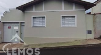 Casa Centro de Carmo do Rio Claro/MG