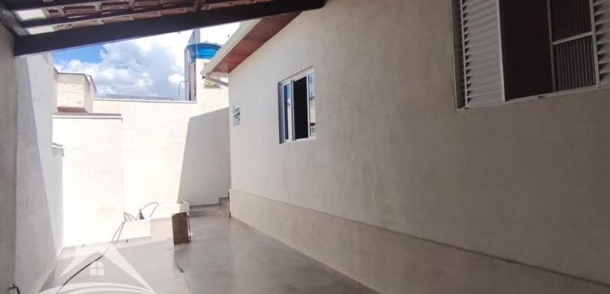 Casa Centro de Carmo do Rio Claro/MG