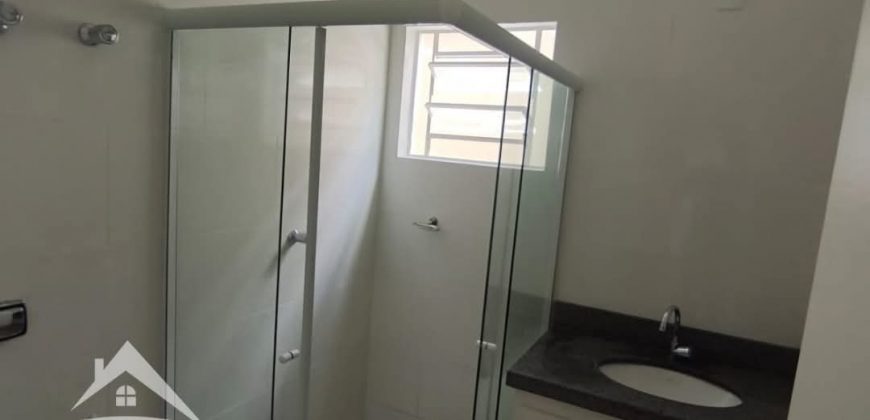 Casa Centro de Carmo do Rio Claro/MG